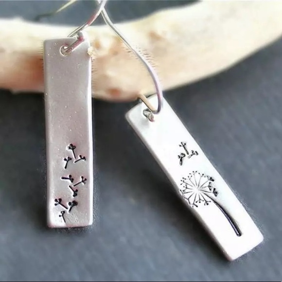 “Let Go” Dandelion Seed Boho/Indie Bar Earrings - Picture 2 of 4